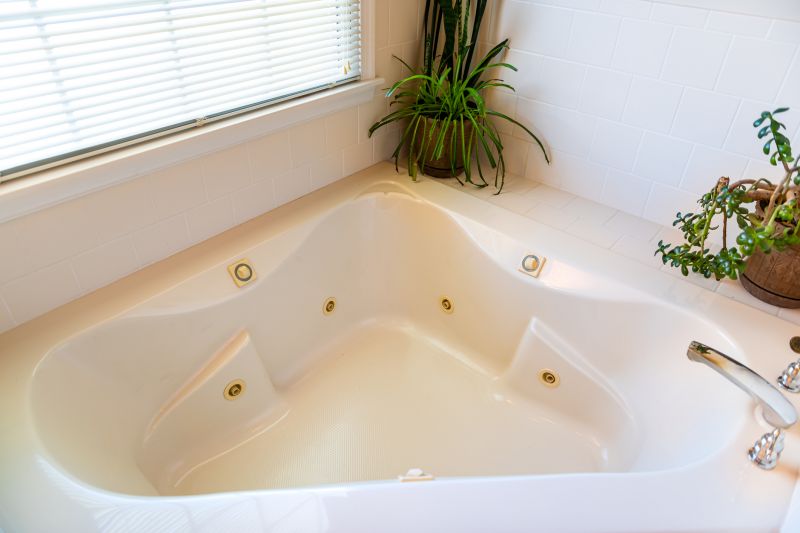 Modern soaking bathtub